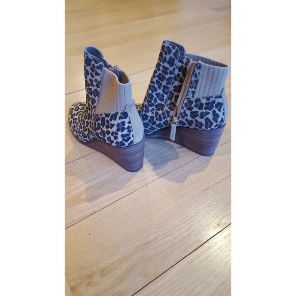 Tom’s Women’s Sadie Tan Leopard Suede Side Zip Size 7.5 NWT - Picture 2 of 7